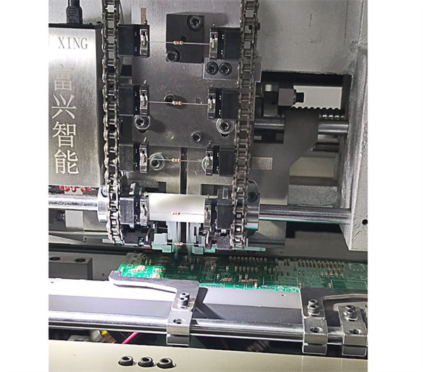 SMT生產中提高插件機設備生產效率，這些就夠了