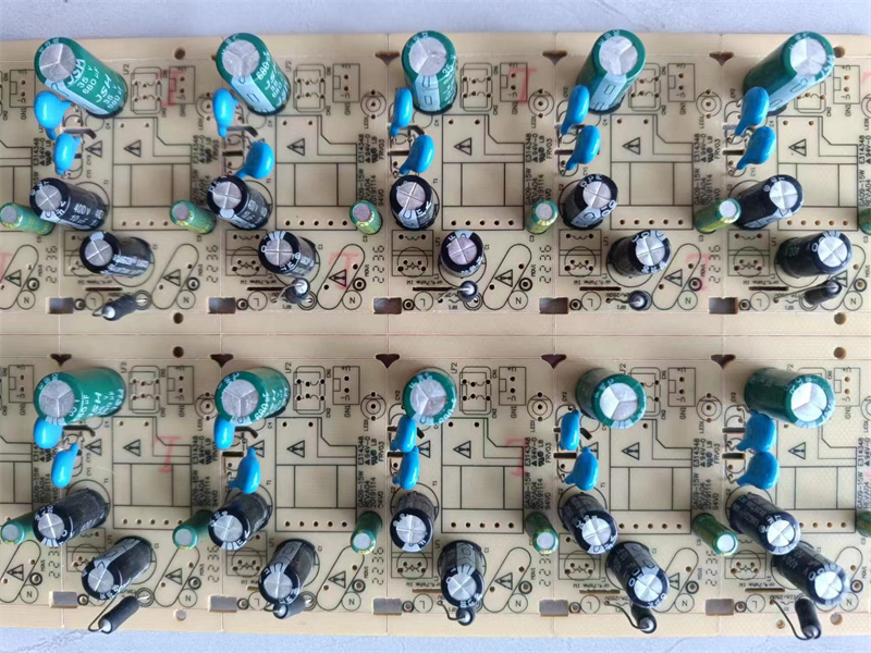 電子廠效率飆升秘籍：高速插件機工作原理與應(yīng)用實例
